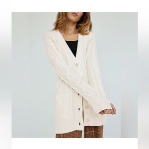 Aritzia Wilfred Anya Cardigan/Sweater